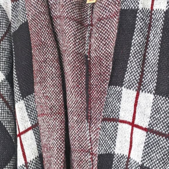 Mossimo Supply Co Black And Red Plaid Acrylic Hooded Open Poncho size S/M - Picture 3 of 8